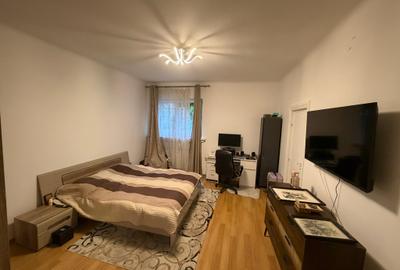 Apartament cu 3 camere circular în Gara de Nord