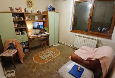 Apartament cu 4 camere decomandat în Mazepa 1