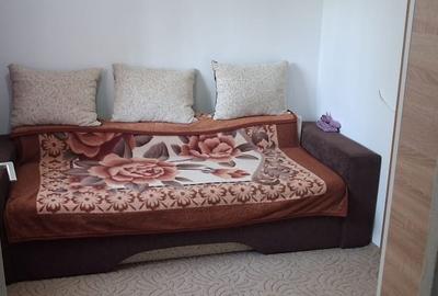 Apartament cu 2 camere semidecomandat în Decebal