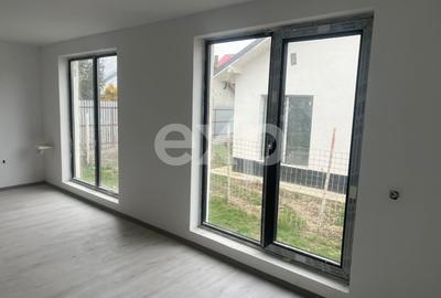Casă individuală cu 3 camere cu Canalizare în Corbu - 6