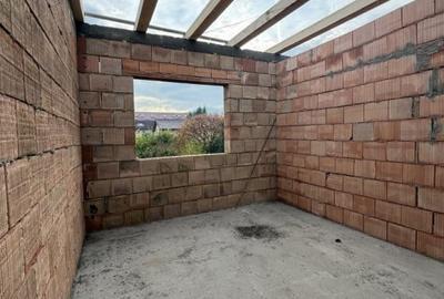 Duplex cu 5 camere cu Canalizare în Florești - 8