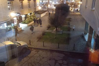 Apartament cu 4 camere decomandat în Ultracentral