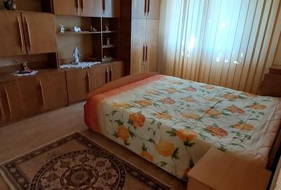 Garsonieră semidecomandată în Micro 40
