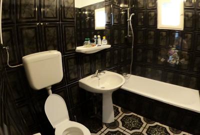 Casă cu 4 camere cu Teren 350 Mp în Central