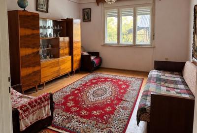 Casă cu 6 camere cu Teren 600 Mp în Oșorhei