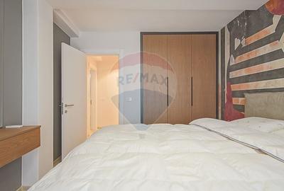 Apartament cu 3 camere decomandat, mobilat în Tractorul - 21