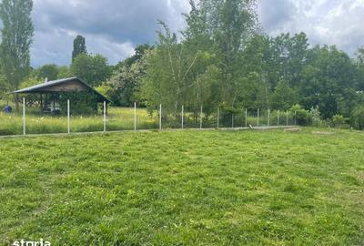 Teren de 996 mp, în Ultracentral - 7