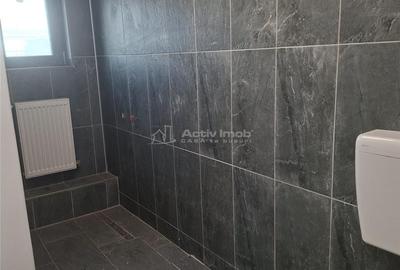 Spațiu comercial, de 60 mp, în Central