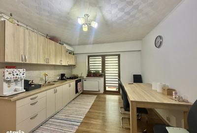 Apartament cu 2 camere decomandat în Soarelui