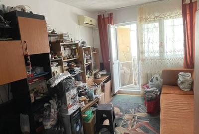 Garsonieră semidecomandată în Gorjului