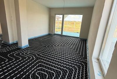 Casă cu 4 camere decomandat cu Teren 300 Mp în Central