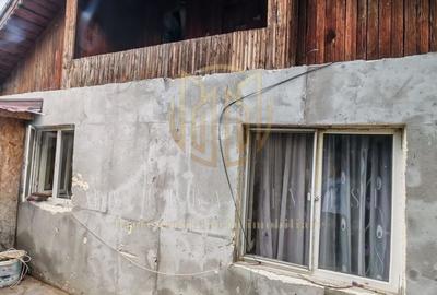 Casă individuală cu 3 camere cu Canalizare în Apărătorii Patriei - 10
