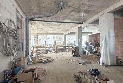 Spațiu comercial, de 683 mp, în Central - 7
