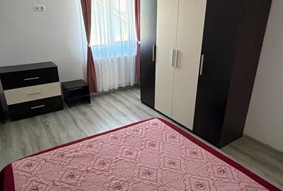 Casă cu 4 camere cu Teren 250 Mp în Central