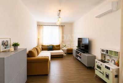 Apartament cu 3 camere decomandat în Chinteni - 2