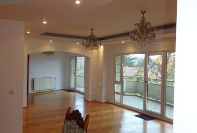 Apartament cu 5 camere, mobilat în Primăverii - 3