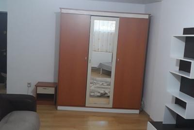Garsonieră decomandată în Central - 8