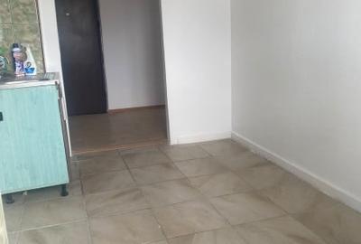 Apartament cu 2 camere decomandat în Km 4-5