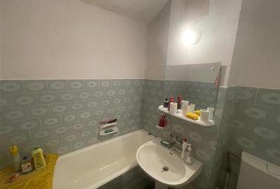 Apartament cu 3 camere decomandat în Galata - 5
