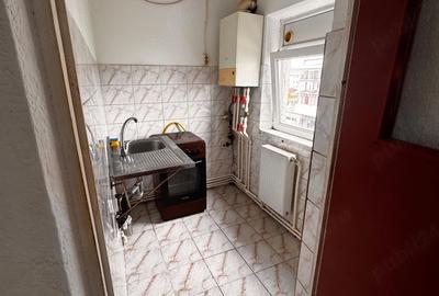 Garsonieră decomandată în 9 Mai - 3