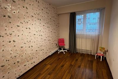 Apartament cu 3 camere decomandat în Exterior Vest - 1