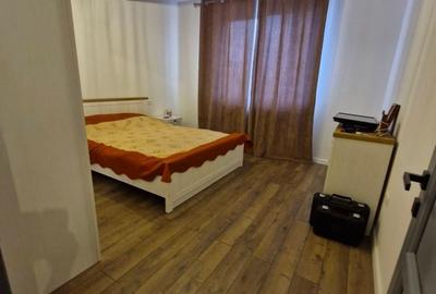 Apartament cu 3 camere decomandat în Sfântu Ilie