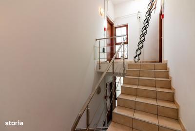 Casă cu 4 camere în Central