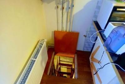 Apartament cu 3 camere decomandat în Tractorul - 10