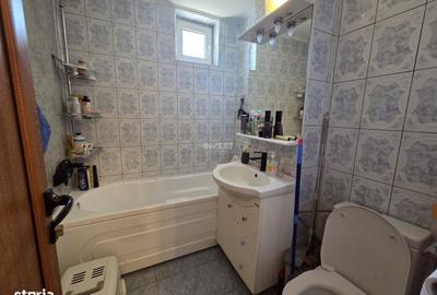 Apartament cu 3 camere decomandat în Alexandru cel Bun
