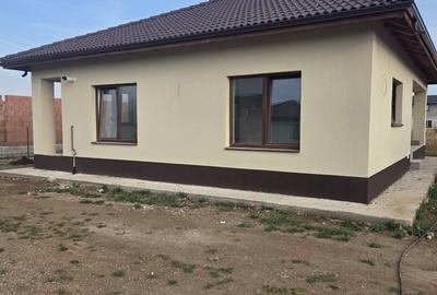 Casă individuală cu 3 camere cu Teren 500 Mp în Tărlungeni