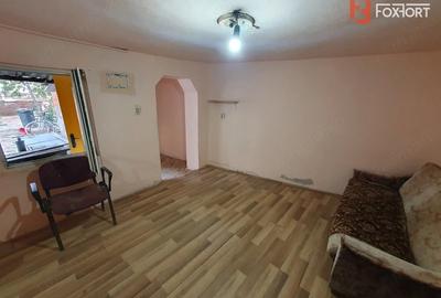 Casă cu 6 camere cu Teren 1200 Mp în Central