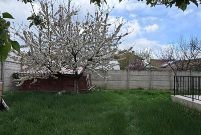 Casă cu 5 camere cu Teren 450 Mp în Central - 1