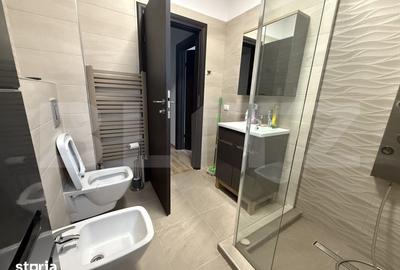 Apartament cu 3 camere decomandat în Răzvad - 3