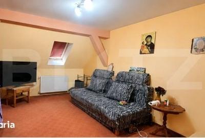 Casă cu 5 camere cu Teren 500 Mp în Ucea