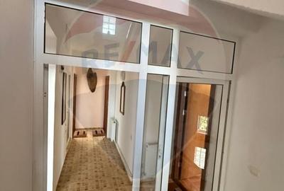 Casă cu 20 camere cu Teren 225 Mp în Agigea - 28