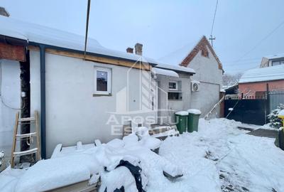 Casă cu 2 camere cu Canalizare în UTA - 8