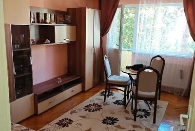 Apartament cu 2 camere semidecomandat în Budai