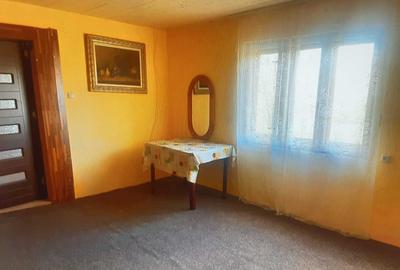 Casă cu 3 camere în Cuied