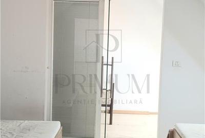 Spațiu comercial, de 50 mp, în P-ța Unirii