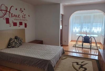 Garsonieră semidecomandată în Micro 3