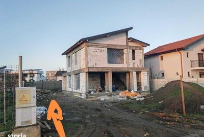 Casă cu 3 camere cu Teren 150 Mp în Central - 1