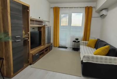 Apartament cu 2 camere semidecomandat în Păcii