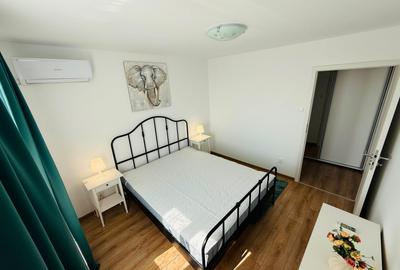 Apartament cu 3 camere decomandat, mobilat în Crângași