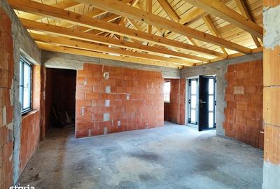 Casă cu 3 camere în Rontău - 6