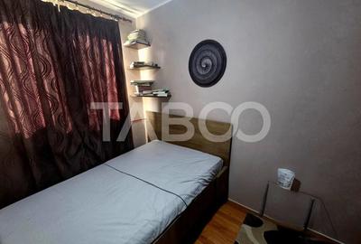 Apartament cu 3 camere semidecomandat în Central