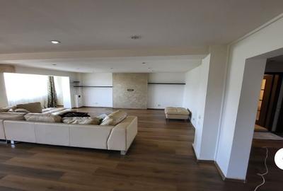 Apartament cu 3 camere în Decebal - 2