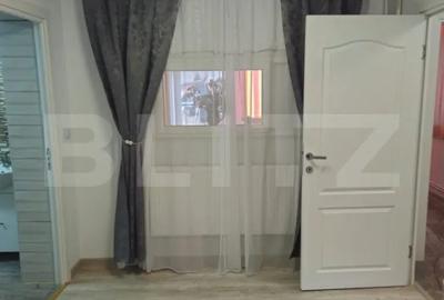 Casă cu 7 camere cu Teren 250 Mp în Central - 14