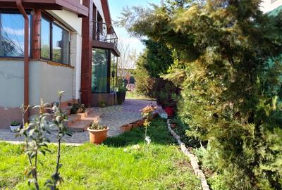 Casă individuală cu 5 camere cu Teren 958 Mp în Tineretului - 37