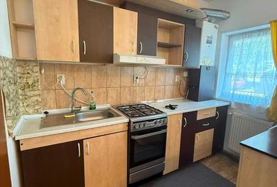 Apartament cu 2 camere decomandat în Exterior Vest
