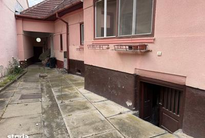Casă cu 3 camere cu Teren 500 Mp în Central - 7